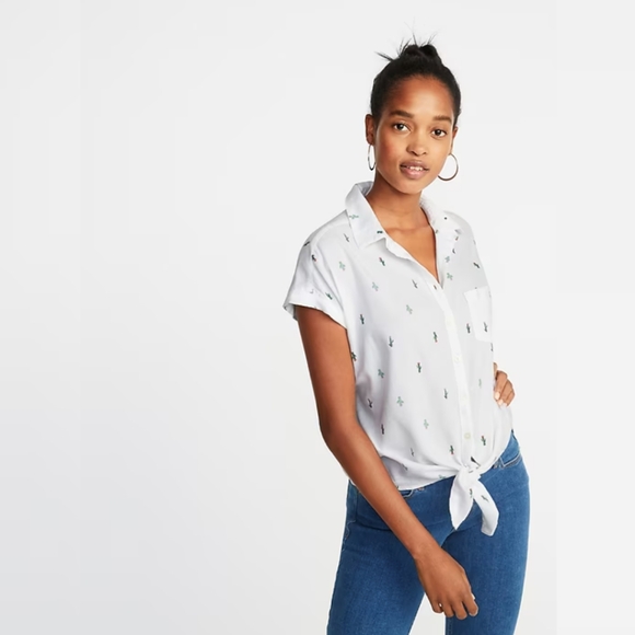 White Cactus Print Short Sleeve Tie Front Button Down Shirt | Size XL - Picture 5 of 10